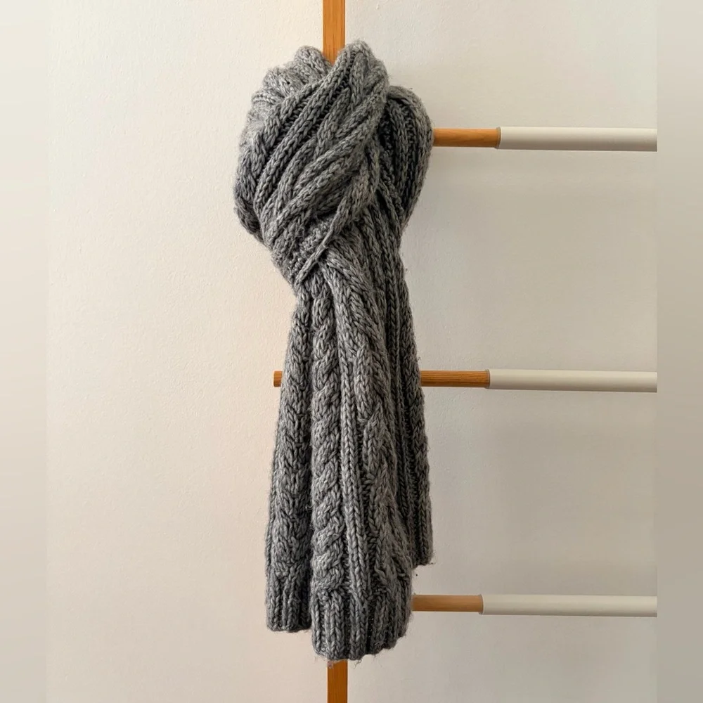 H&M Cozy Gray Knit Scarf